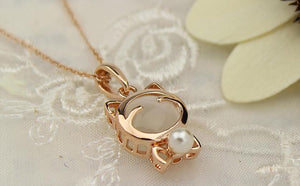 Women's Gold KITTEN Necklace - 2 Pearl Colors Available - Thirsty Buyer - 1